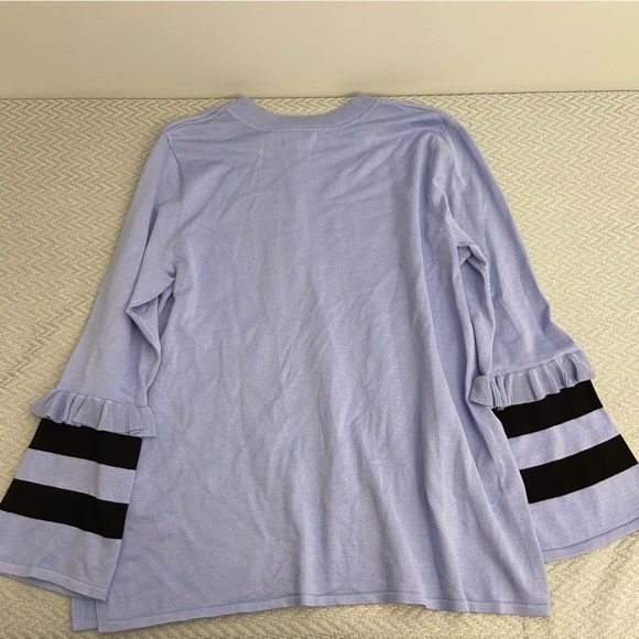 Karl Lagerfeld Periwinkle Ruffle Sleeve Button shoulder Blouse Size Large - Picture 5 of 9